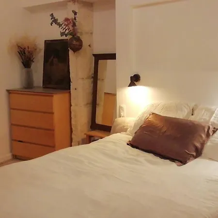 Beau T2 Central Clim Terrasse Superhote Nimes Exterior photo