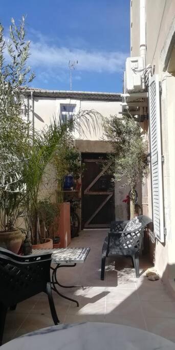 Apartment Beau T2 Clim Terrasse Superhote Nimes